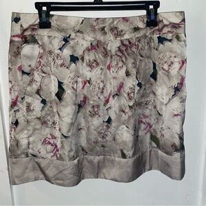 Gap Silk Floral above knee skirt gray, pink coquette size 10